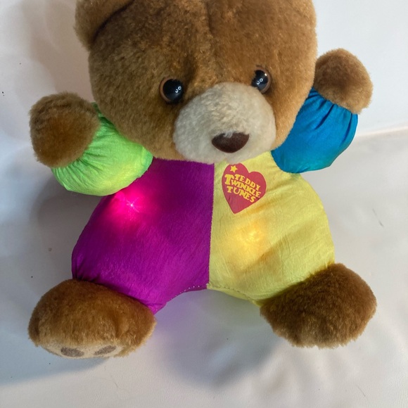 VTG TEDDY TWINKLE TUNES BEAR LIGHTS UP SOUND WORKING 1996 Remco Vintage Baby - Picture 1 of 3